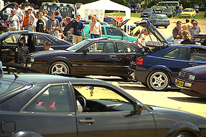 2_int_corrado_treffen_am_nuerburgring_bild_4_20101228_1279924078
